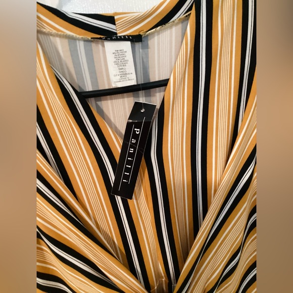 🆕🔥PANITTI BRAND VERY STYLISH&CHIC SLEEVELESS COLLAR&TYE BOW IN THE MIDDLE  👚 - Picture 10 of 10